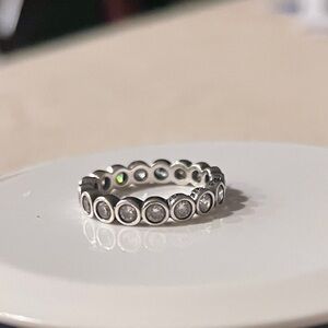 PANDORA retired Alluring Brilliant stackable Band 
 Sz 6